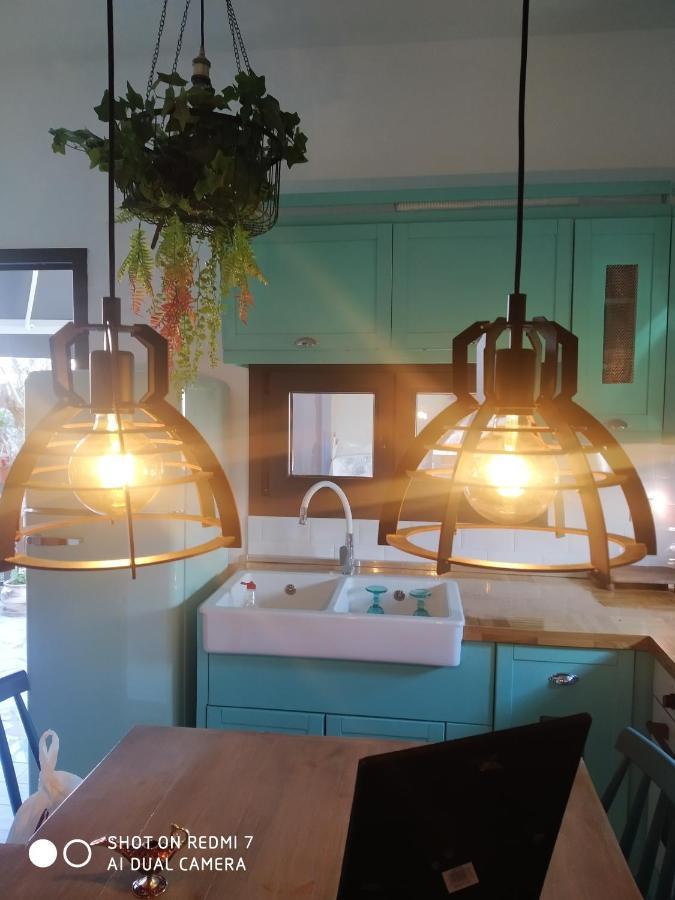 Vintage Lux Homes Vrasná Eksteriør bilde