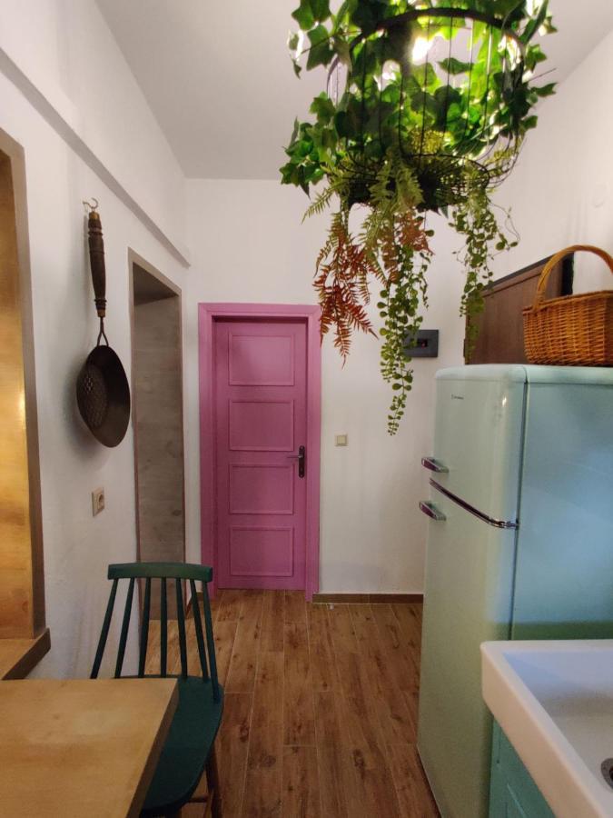 Vintage Lux Homes Vrasná Eksteriør bilde