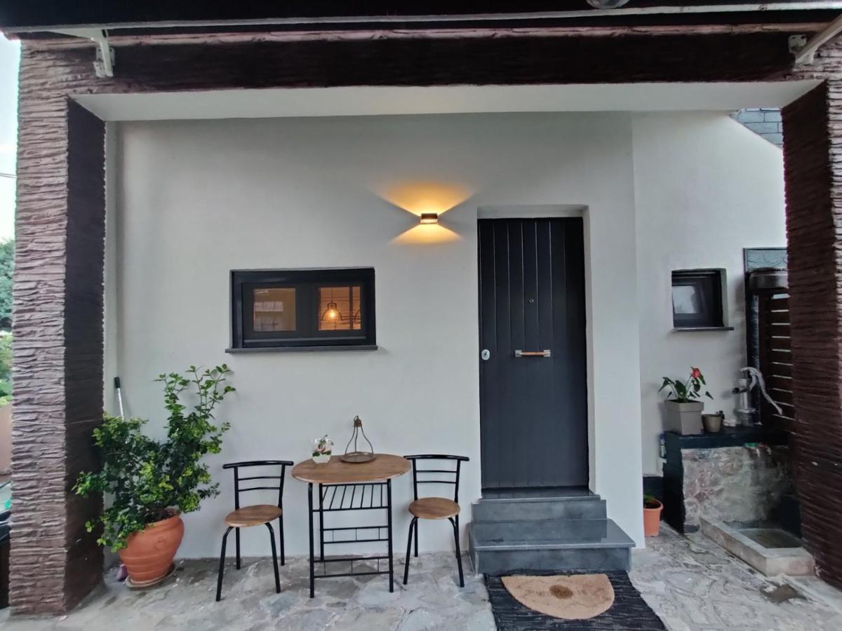 Vintage Lux Homes Vrasná Eksteriør bilde