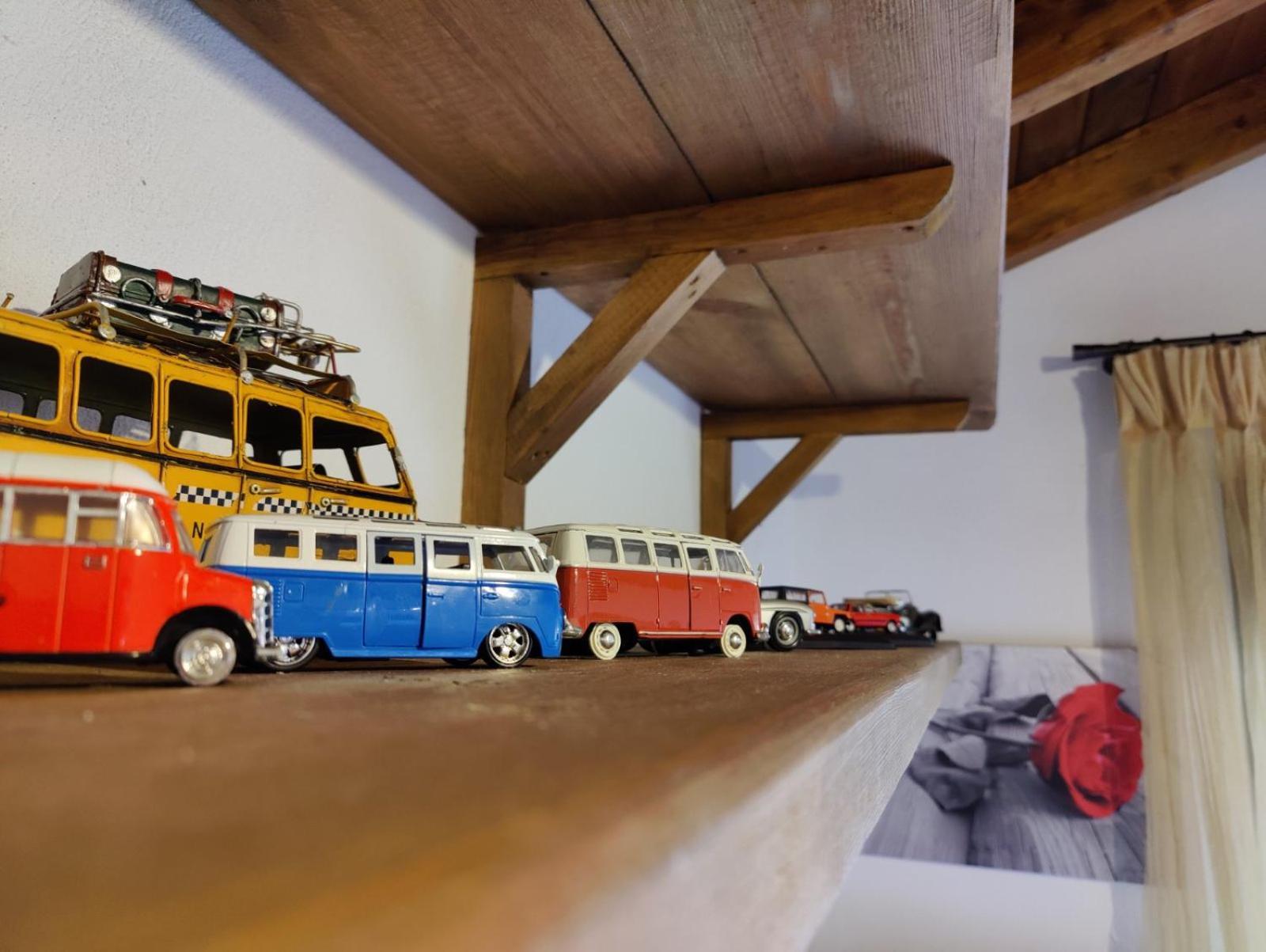 Vintage Lux Homes Vrasná Eksteriør bilde