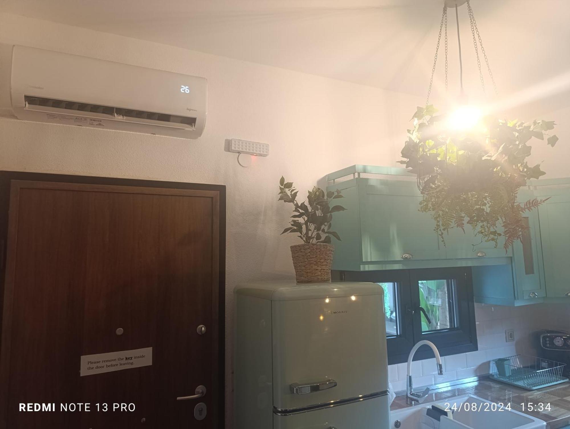 Vintage Lux Homes Vrasná Eksteriør bilde